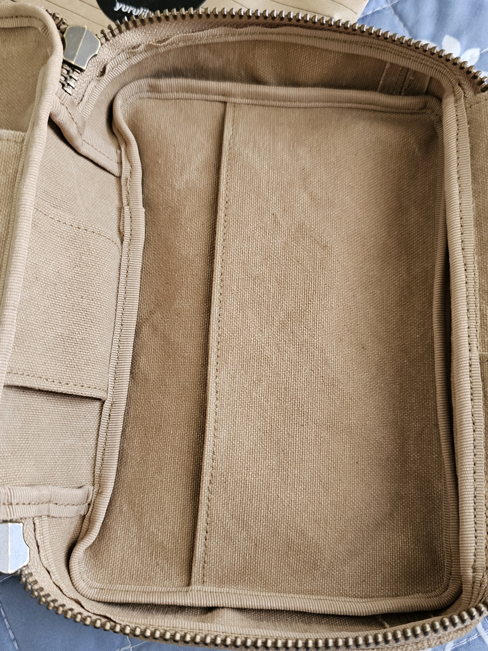 Yuruluki HAKO A6 CASE BEIGE - Picture 5 of 6